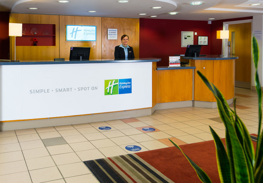 Holiday Inn Express Droitwich Spa By Ihg Экстерьер фото